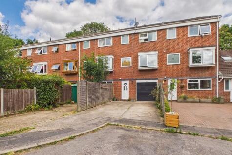 Rectory Court, Botley, SO30