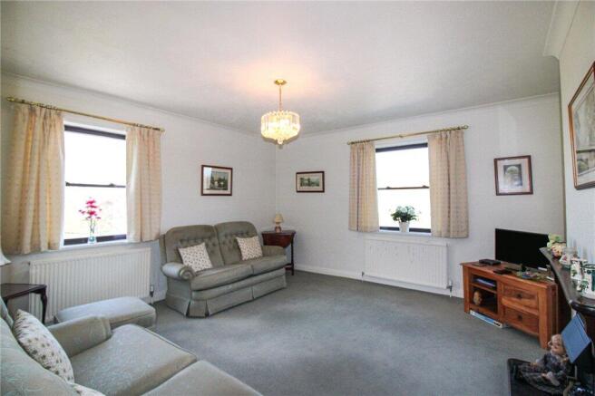 2 bed Apartment for sale Image 4