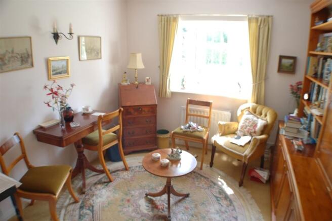 Photo 10