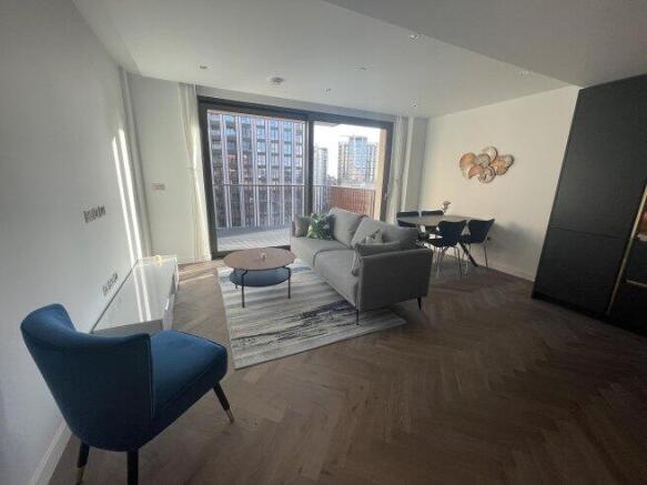 1-segrave-walk-w2-1bn-1022422