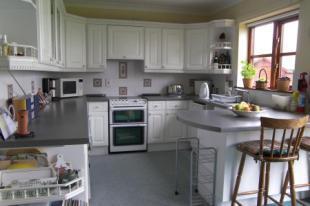 L-Shaped Kitchen