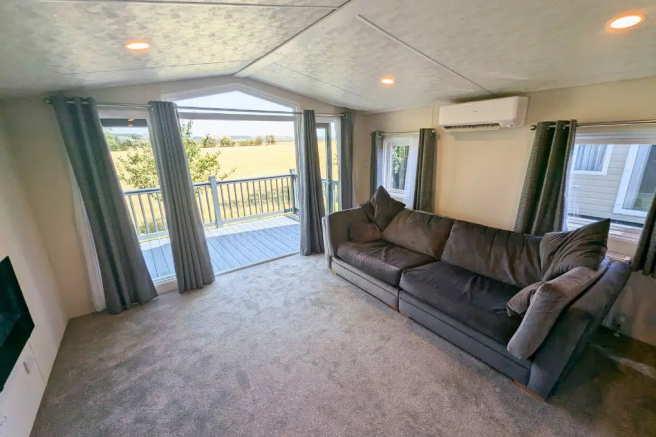 Sunrise Lodge Deluxe Interior Living Area At Orcha