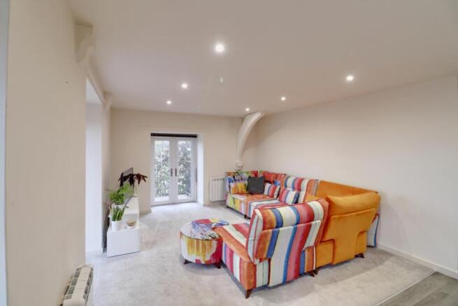 1 bed Flat for sale Image 12