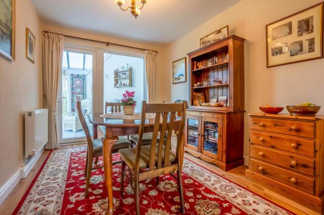 KITCHEN DINING ROOM