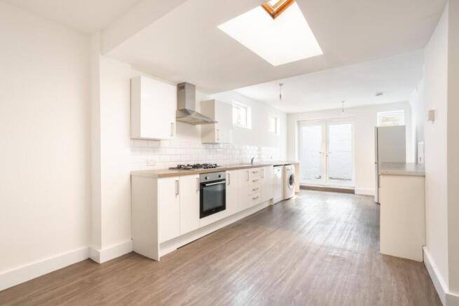 kitchen (1).jpg