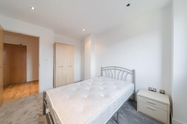 2 bed Flat to rent Image 7