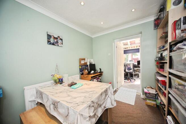 Milton Way, Houghton Regis, Dunstable photo 4