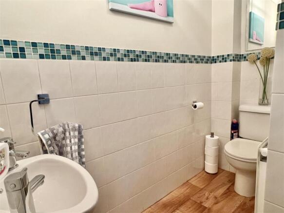 Cloakroom/WC