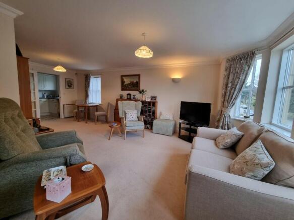 Flat 17