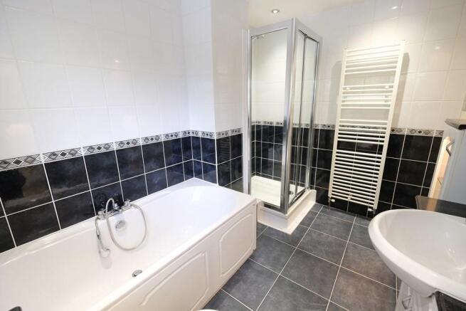 BATH/SHOWER ROOM
