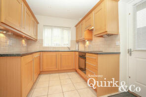3, Heather Close, Canvey Island SS8 0GX