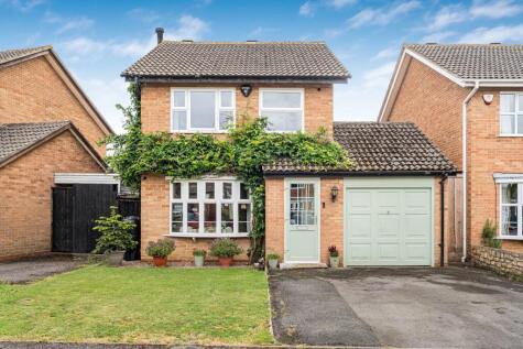 Hazlitt Croft, Cheltenham, Gloucestershire, GL51
