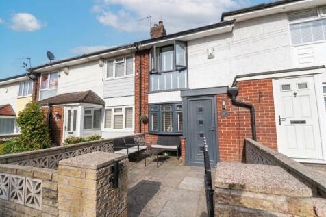 Cumberland Avenue, Swinton, M27