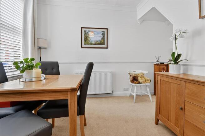 2 bed Semi-Detached for sale Image 5
