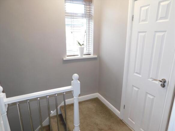 FIRST FLOOR LANDING
