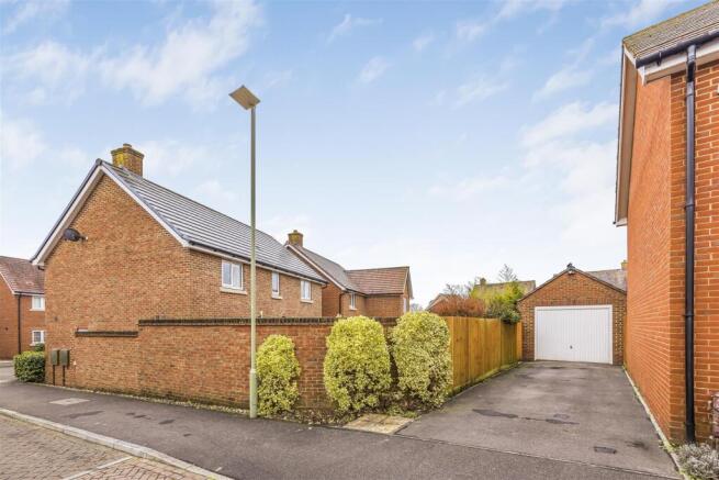 43 Skylark Avenue, Emsworth-PorticoMarketing-Nexa-