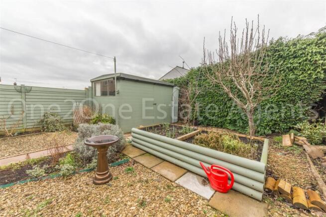 31 Radnor Way-15.jpg