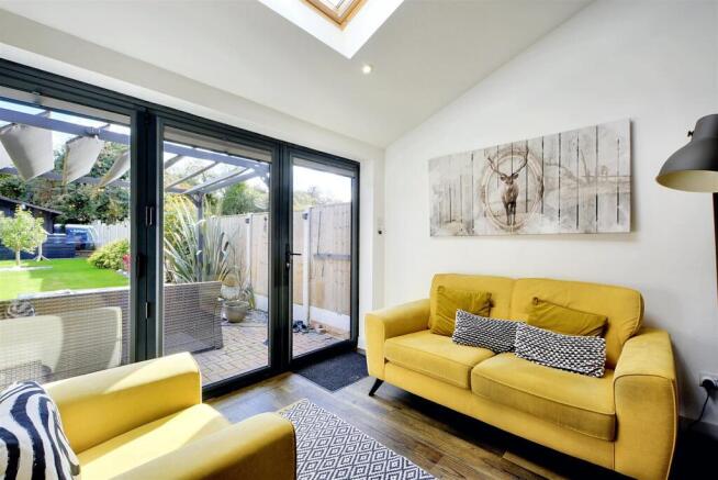 Sitting Room_1.jpeg