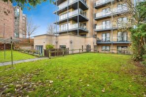 Flat 2, 81 Simco Court, Northlands Road, Southampton SO15 2DQ