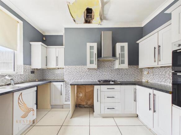 2 bed Terraced for sale Image 5