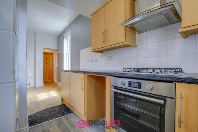 2 bed Terraced to rent Image 9
