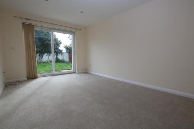 Living Room 2.JPG