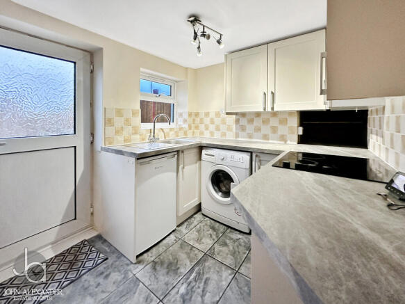 Harwich Road, Colchester photo 3