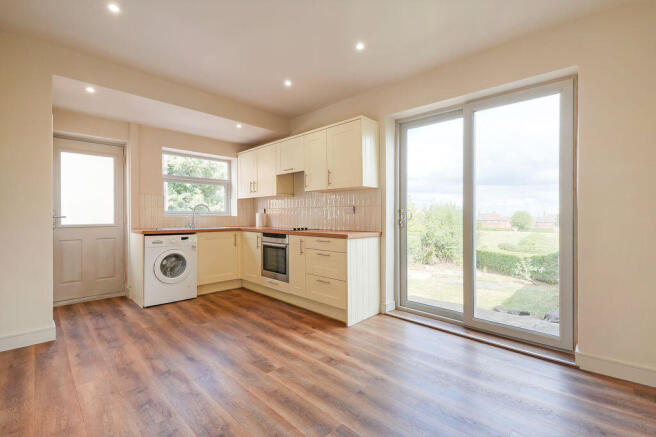 Kitchen dining space