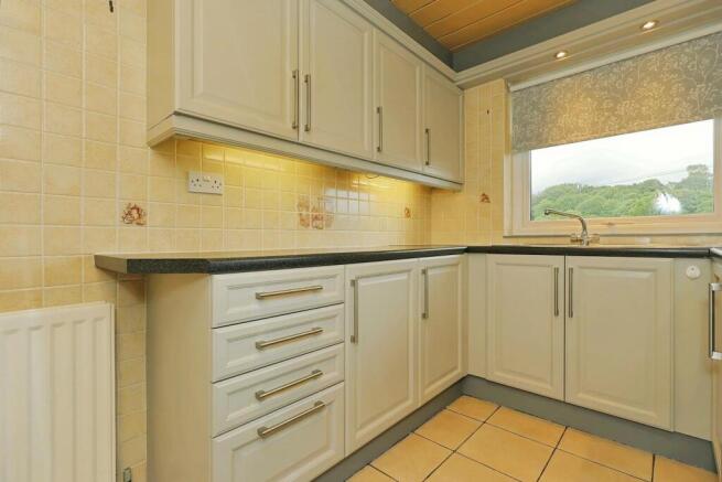 3 bed Semi-Detached Bungalow for sale Image 6