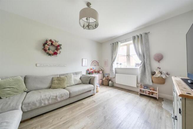 3 Greenfield Avenue, Lutterworth