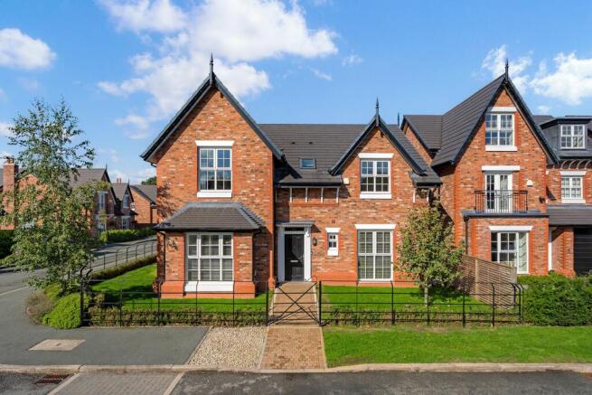 4-bed detached on 1 Ash Close, Lower Peover, Knutsford, WA16 9GJ, £900,000