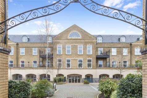 Canon Woods Close, Sherborne, Dorset, DT9