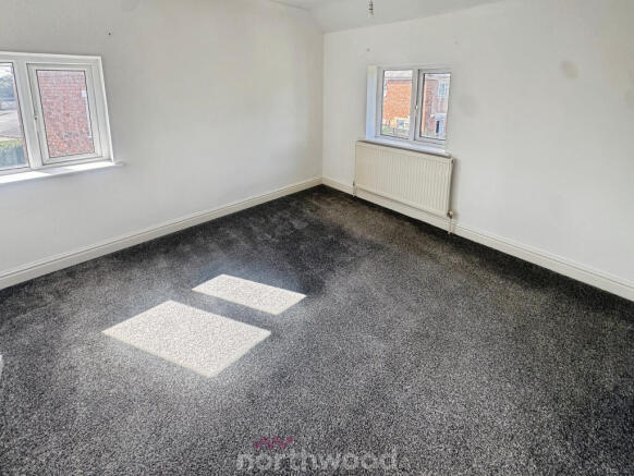 3 bed Terraced to rent Image 9