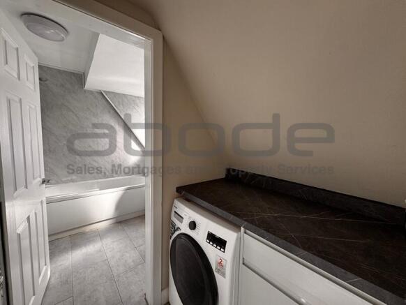 1 bed Penthouse to rent Image 7