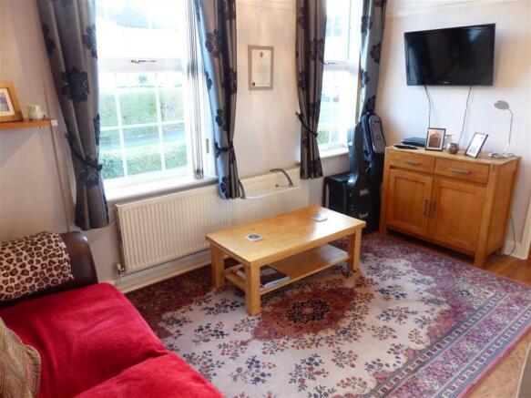 SITTING ROOM