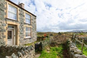 4, Bryn Teg Terrace, Caernarfon LL54 7UA