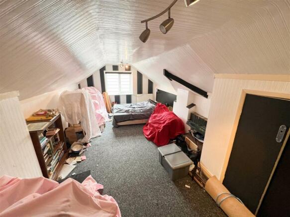 BEDROOM 1