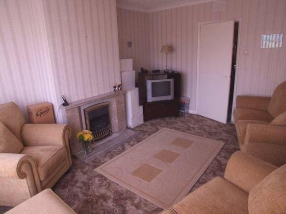 LOUNGE: