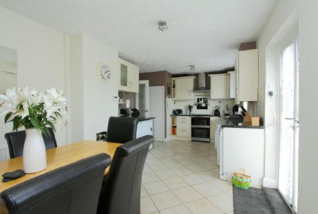 Kitchen/Dining Room
