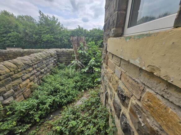 3 bed Terraced for sale Image 8