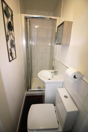 1 bed Apartment to rent Image 5