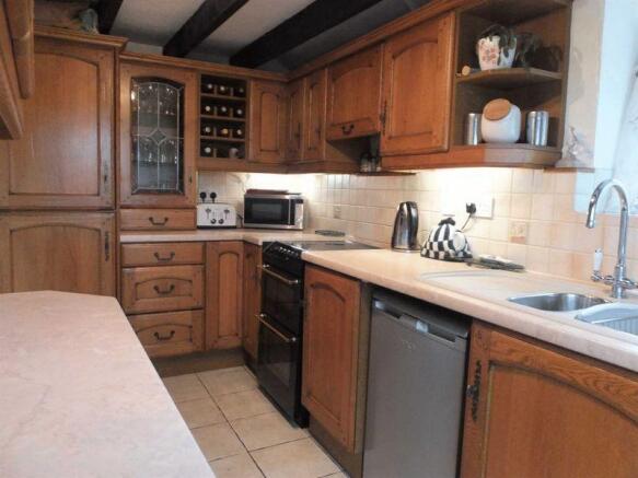 Cottage 1- Kit...