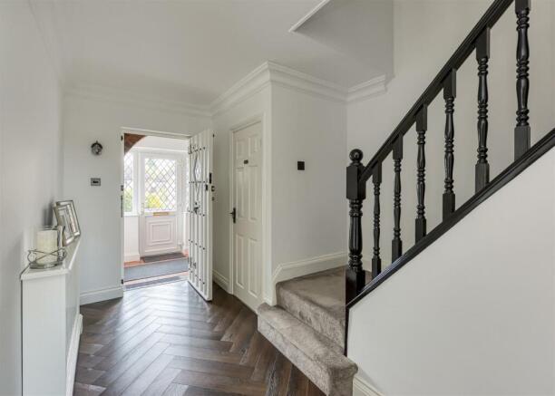 59 Sabrina Road-hall.jpg