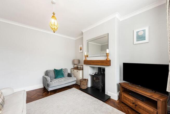 3 bed Semi-Detached for sale Image 6