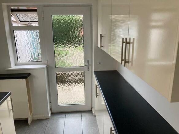 KITCHEN 4.jpg