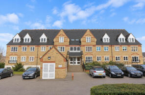 20, Cheltenham House, Exeter Close, Watford WD24 4BL