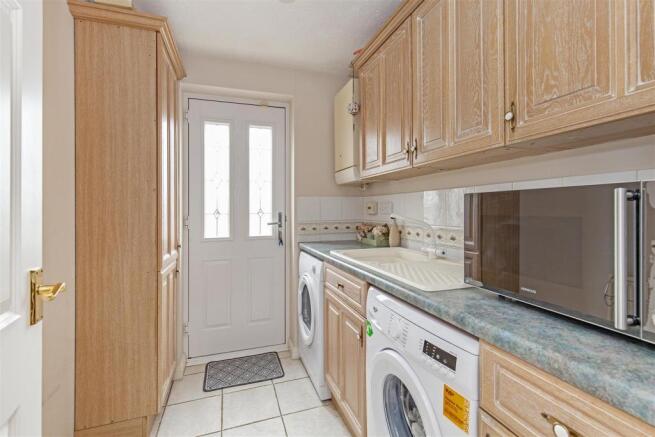 Utility Room-1.jpg