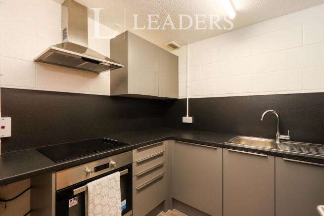 1 bed Flat to rent Image 5