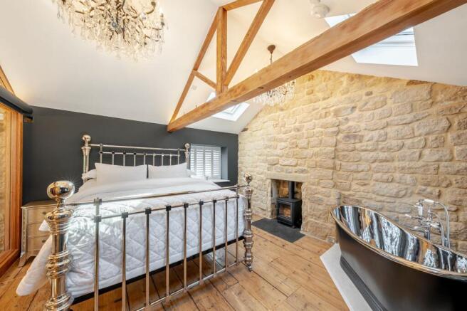 2 bed Detached for sale Image 10