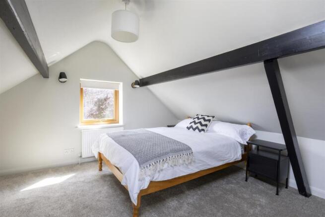 1 bed Detached to rent Image 10